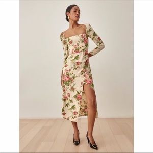 NWOT Reformation Hilda Dress in Jardin in sz 2